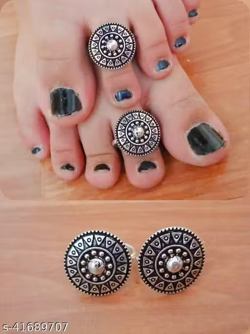 Fancy Women Anklets & Toe Rings